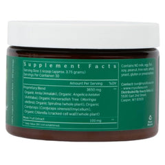 Solluna Greens Spirulina scoop for quick, convenient nutrition in smoothies.