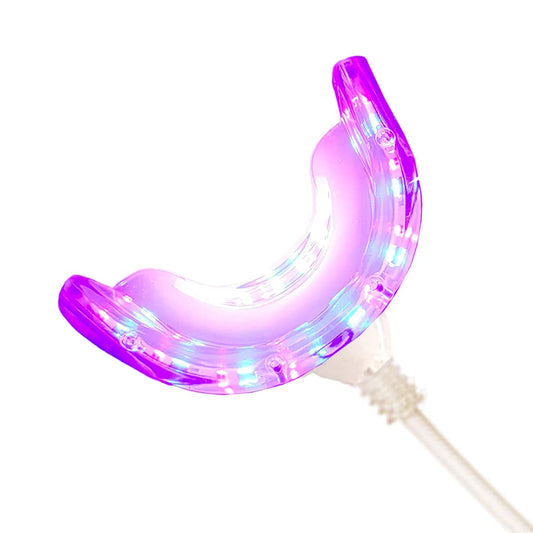 Starlite Smile red and blue gum light illuminates gums for at-home care.
