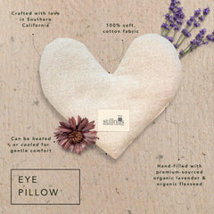 Stillnus weighted heart eye pillow in microwave warmth setup for cozy evenings.
