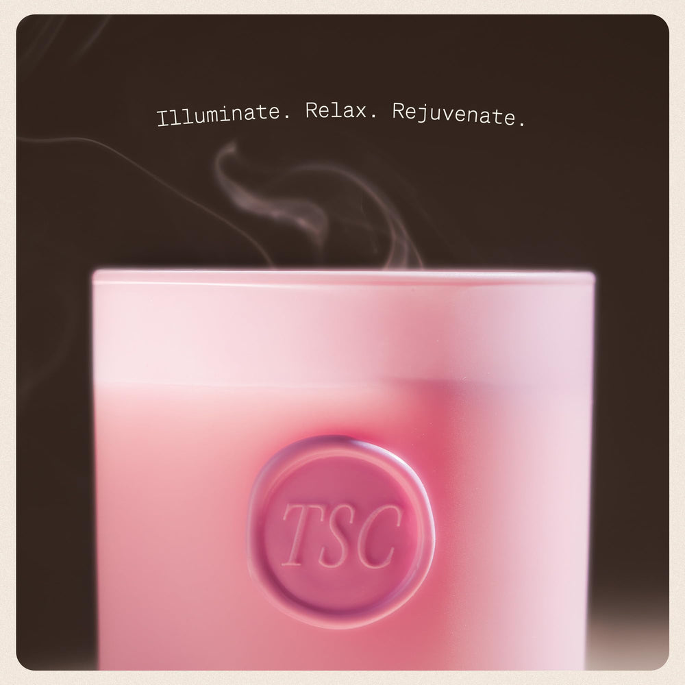The Skinny Confidential candle with eucalyptus uses soy wax for a natural, safe aroma.