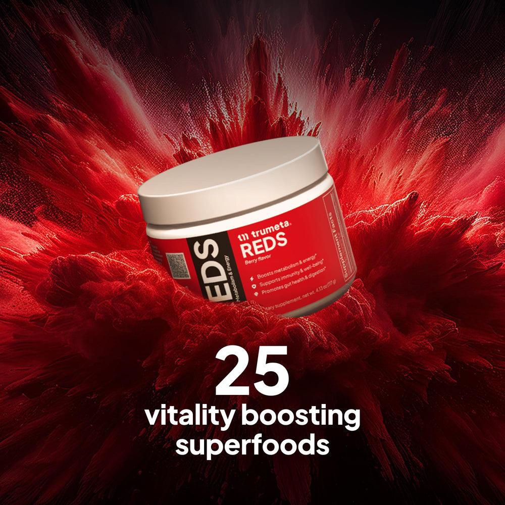 TRUMETA Reds Powder close-up texture with fruit and mushrooms visible.