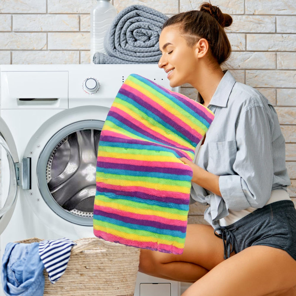 Rainbow stripes design on UNOWIX heating pad