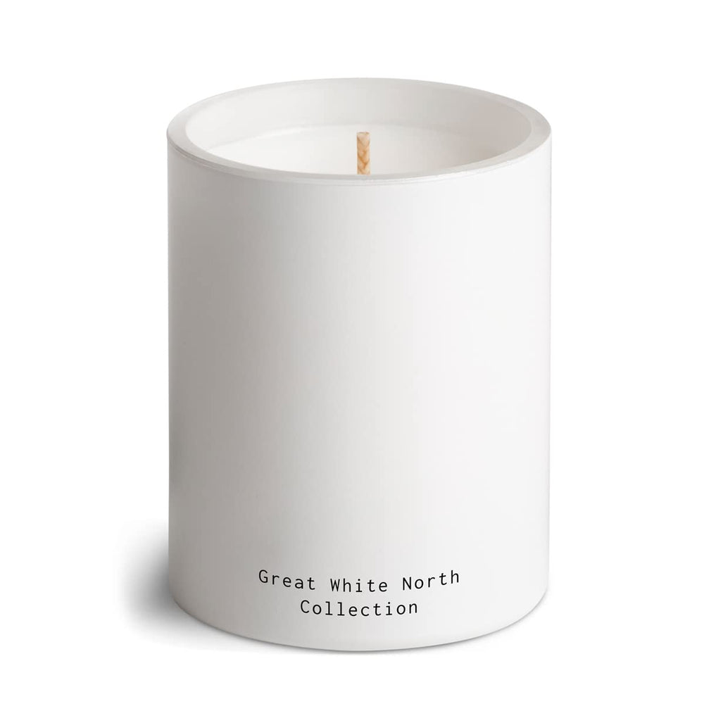 Vancouver Candle Co. Prairies Great White North studio pour showcases hand-poured craft.
