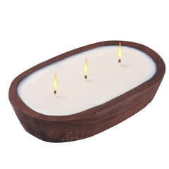 YeeQue branding on candle label for a premium scent experience.