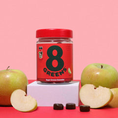 8Greens Supergreens Gummies greens blend illustration highlighting chlorella and spirulina.