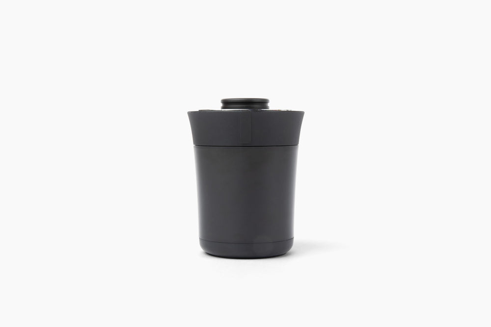 Aera Go Car Diffuser USB port highlighting plug-and-play power.