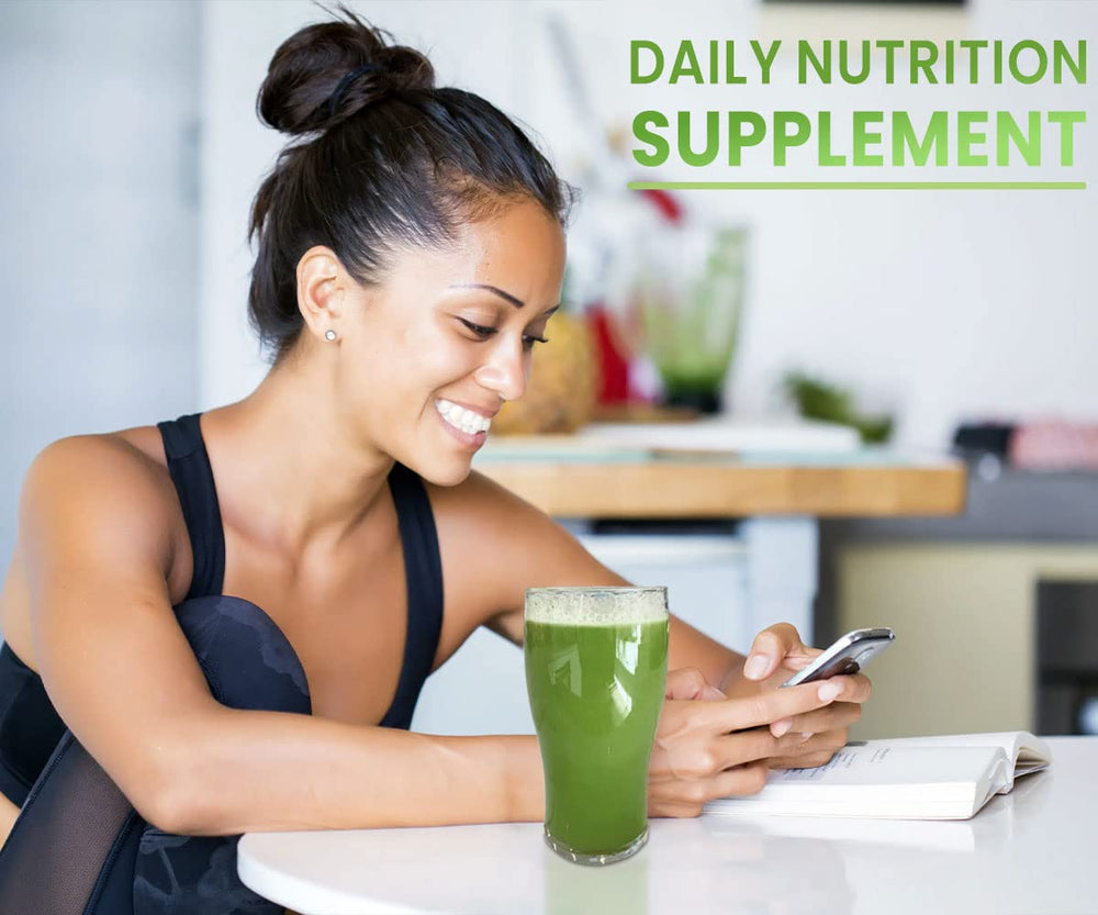 AKI Marine Phytoplankton Powder bottle-back reveals vegan, non-GMO formulation.
