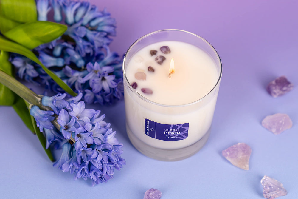 Aluminate Life crystal-embedded wax with amethyst and quartz for aesthetic charm