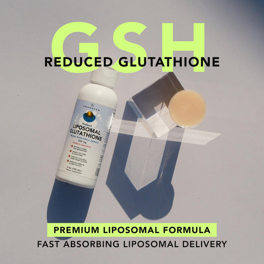 AMANDEAN liposomal glutathione pour showing easy daily dosing.