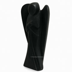 Amazing Gemstone Shungite Angel serves as a calm pocket guardian in daily life.