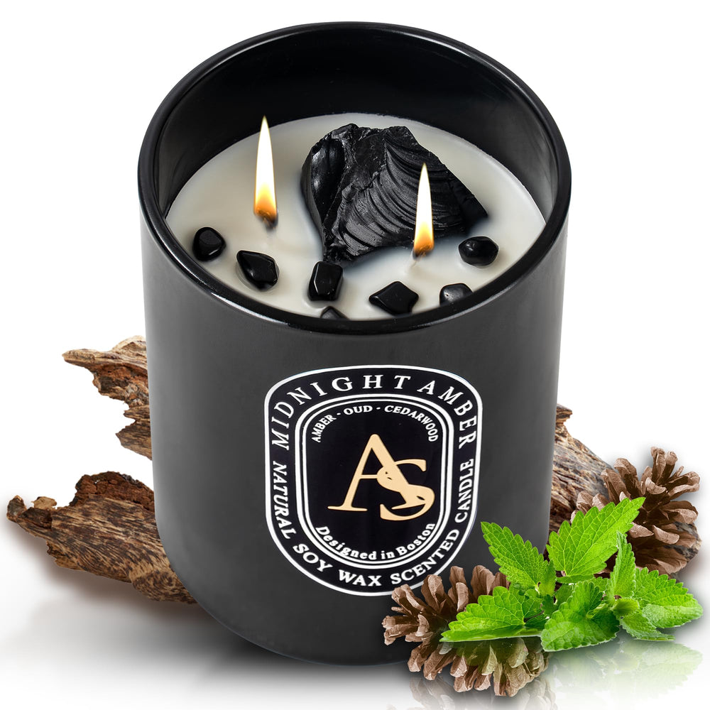 Ames Soeurs Amber Oud candle jar with warm masculine scent for refined ambiance.