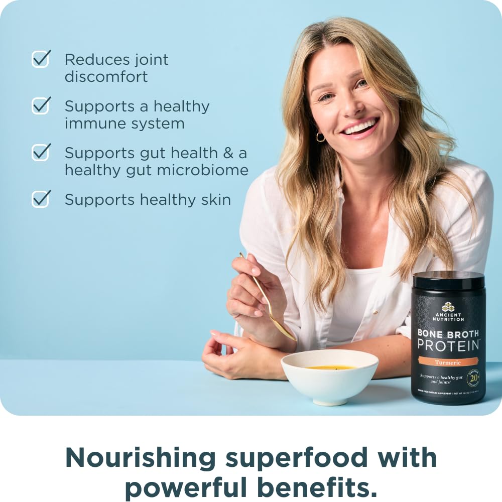 Smoothie scene uses bone broth protein powder for a nutritious morning boost.