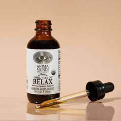 Anima Mundi Relax Tonic drops pour scene highlighting mood support.