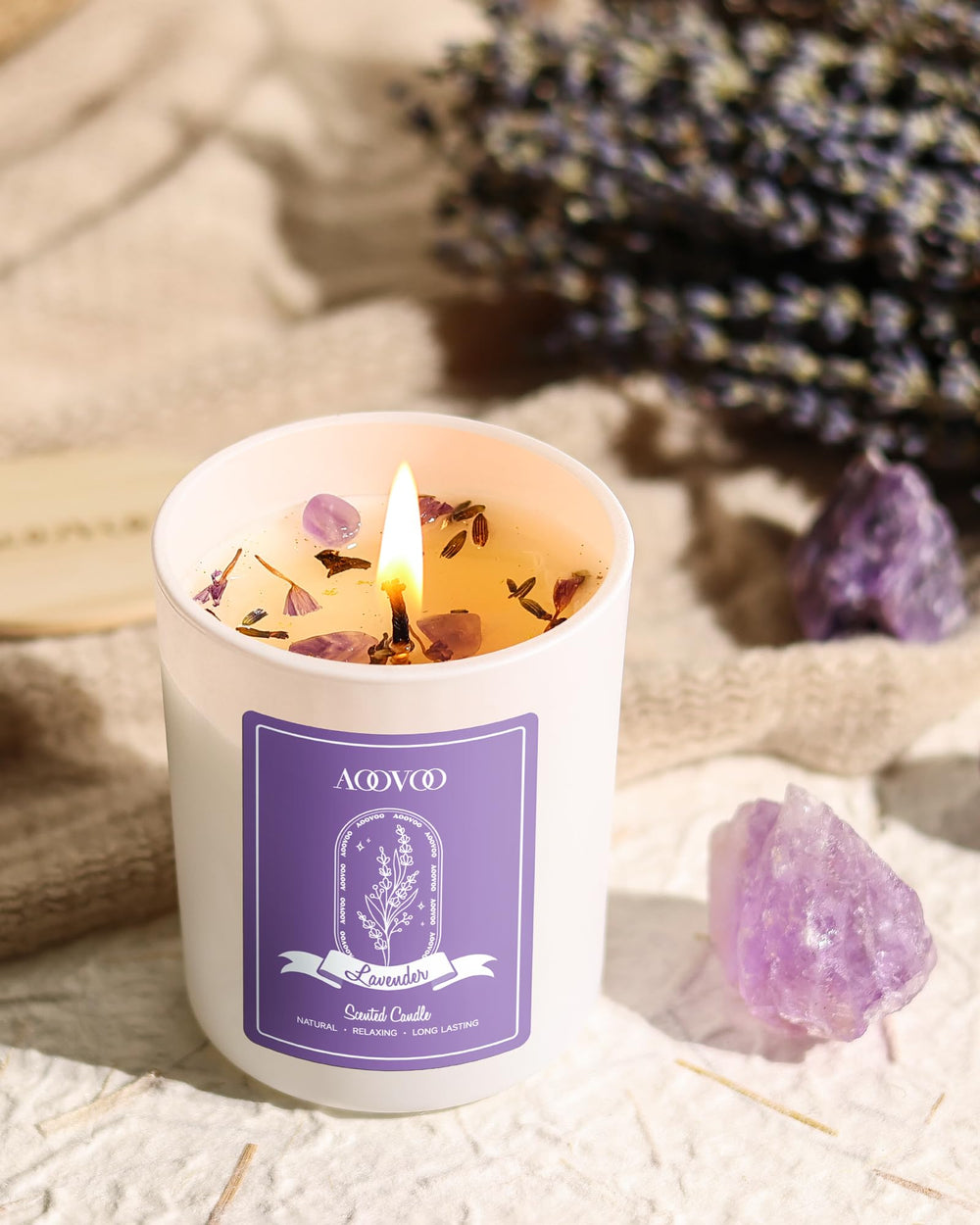 AOOVOO candles feature dried flowers and crystals for natural decor