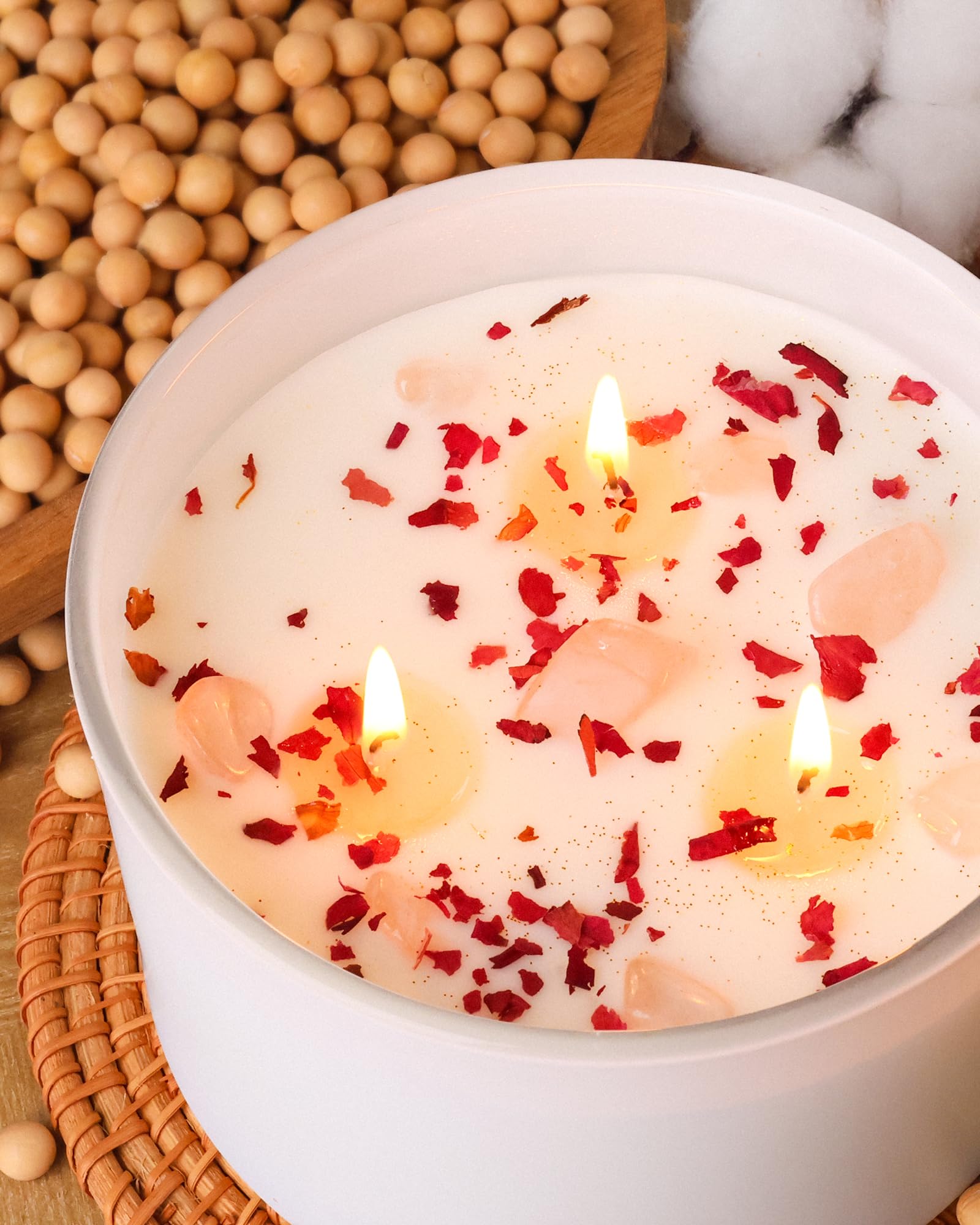 AOOVOO Rose Scented Candle gift-ready packaging for special occasions