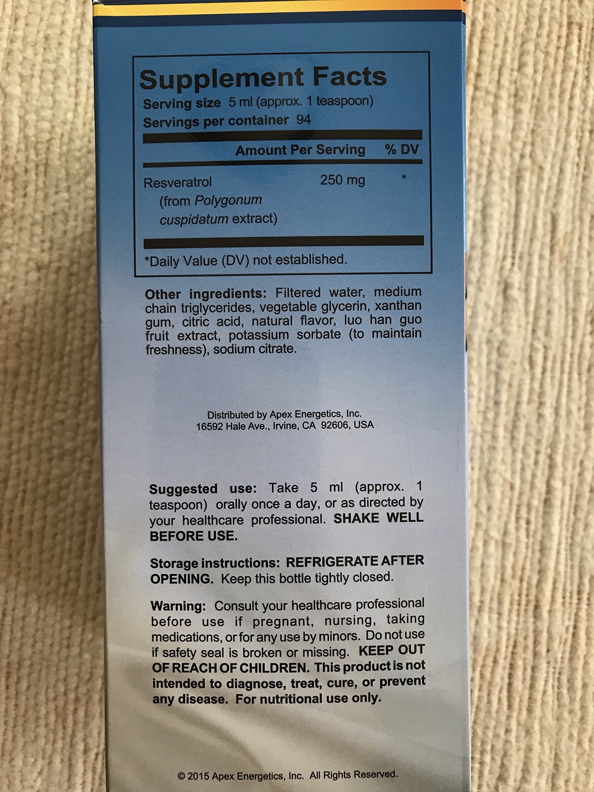 Apex Energetics K-110 Resvero Active pour demonstrates easy pouring for consistent use.