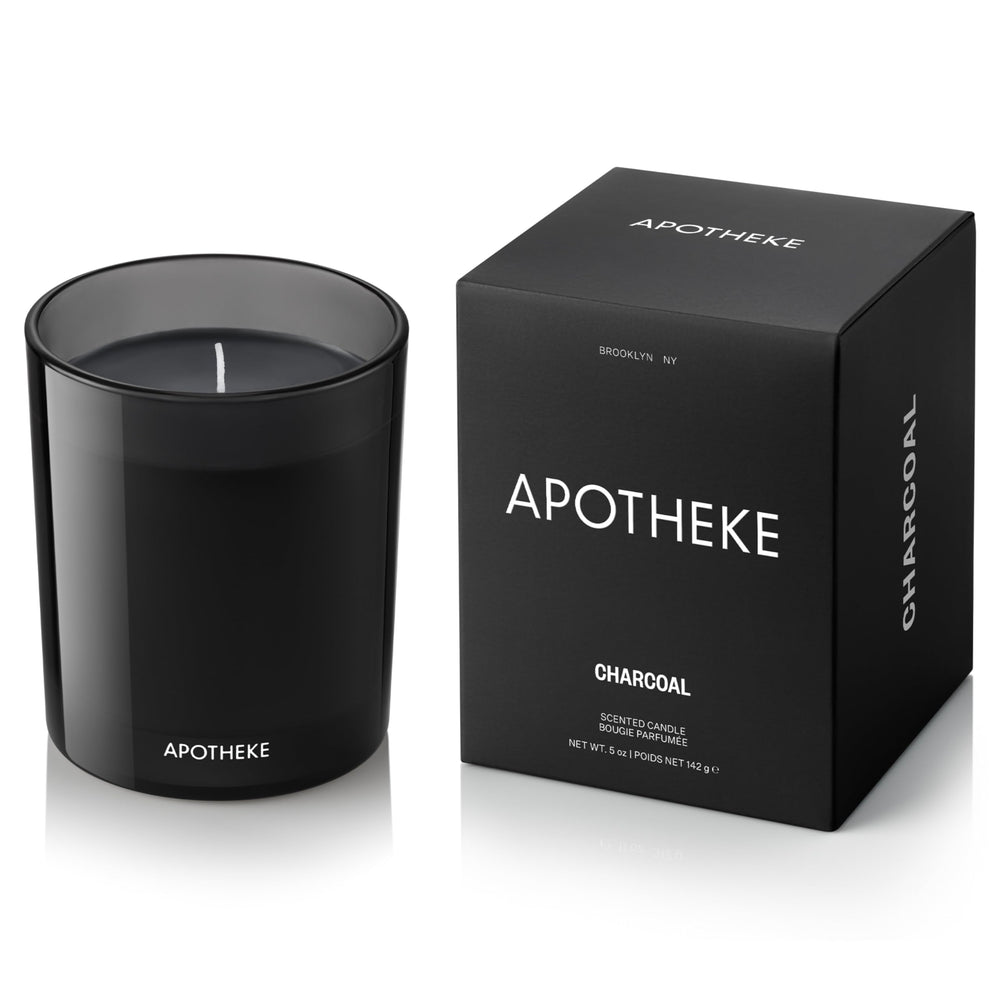 APOTHEKE Charcoal Petite Candle wax pour highlights long-lasting fragrance
