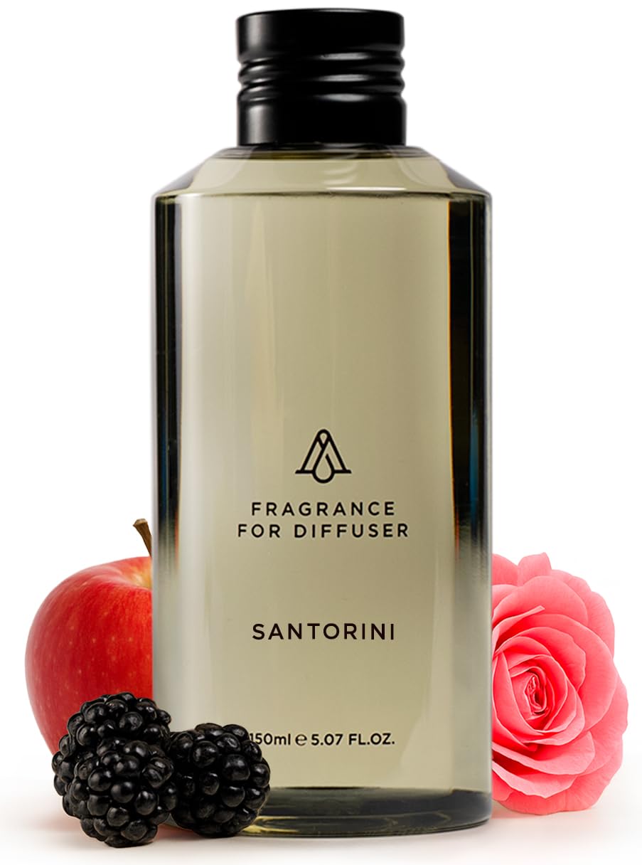 AROMAPLAN Santorini bottle pour highlighting a rich, inviting fragrance for rooms.