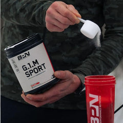 Packaging highlights quality and performance focus.