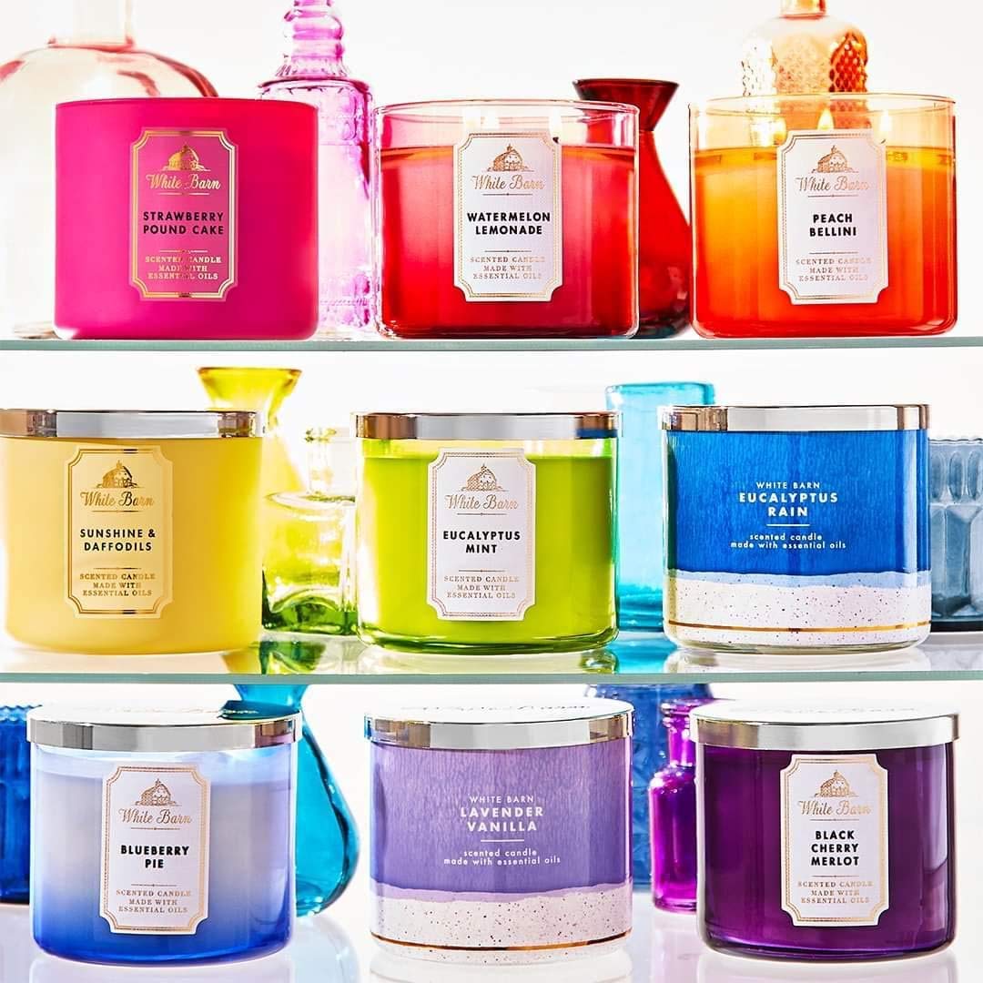 Bath & Body Works Aromatherapy Stress Relief Eucalyptus Tea candle packaging suggests gift-ready luxury.