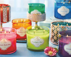 Bath & Body Works Aromatherapy Stress Relief Eucalyptus Tea candle jar emitting warm glow.