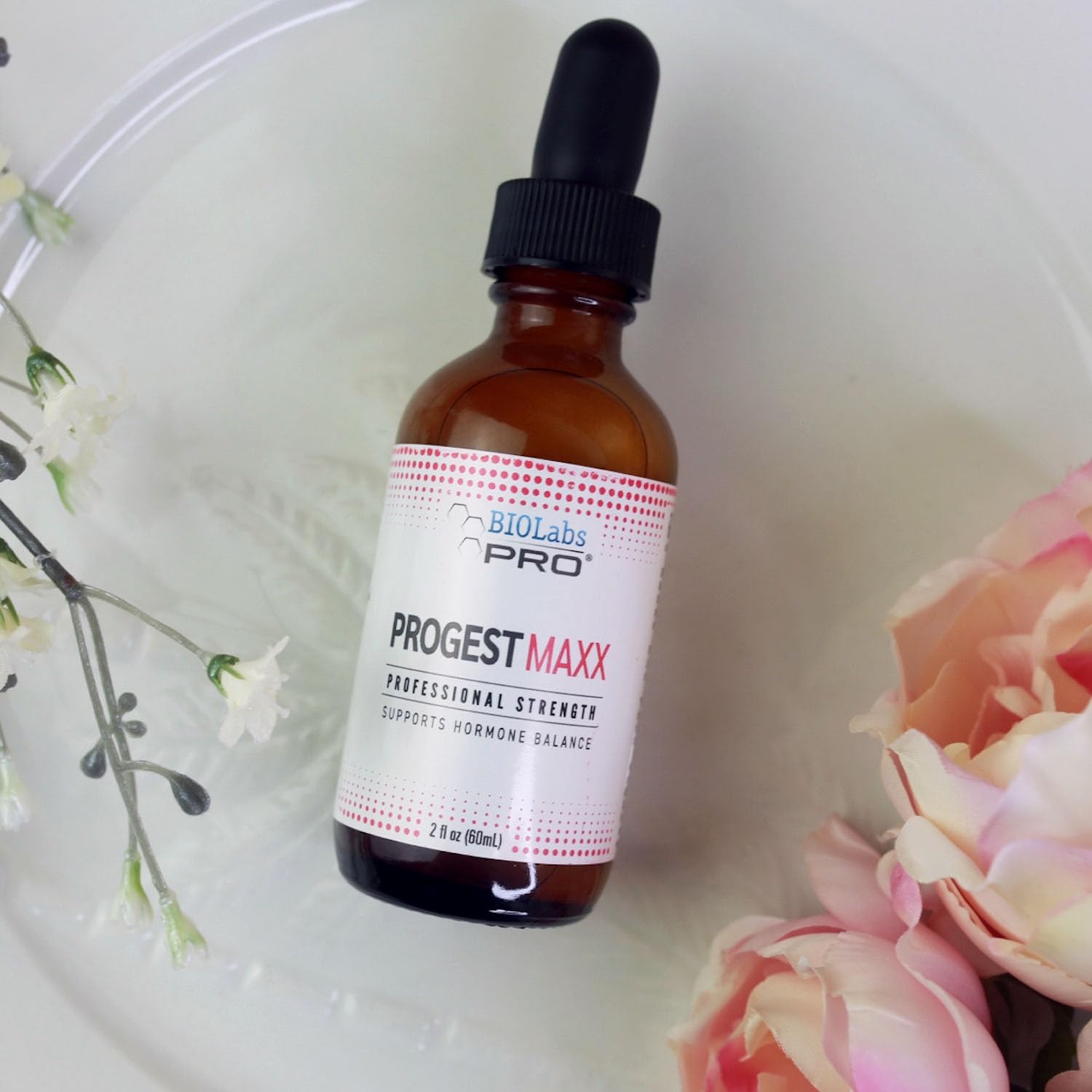 Premium Progest MAXX oil with amber bottle conveys quality.