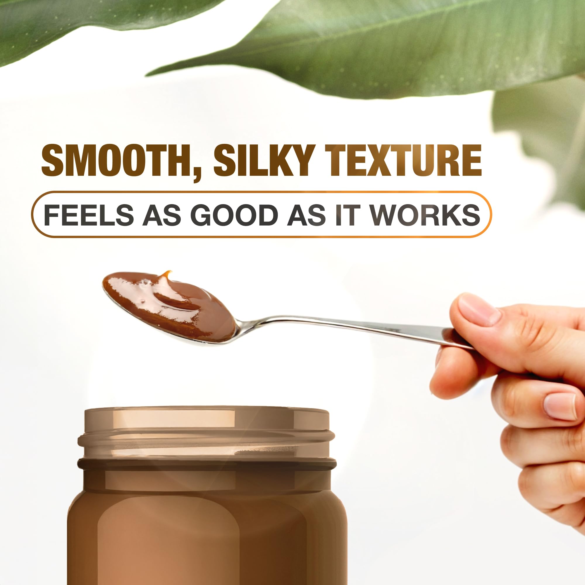Biolore gel on spoon showing creamy texture ideal for recipes.