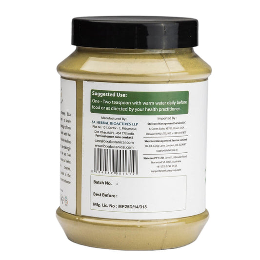 Bixa Botanical Vasaka powder scoop pouring for easy measurement.