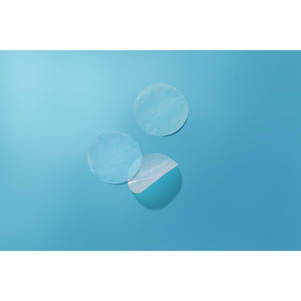 Burt's Bees Cold Sore Treatment with menthol provides a cooling sensation.