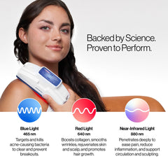 Celluma POD S2 in use on skin demonstrates comfortable handling.
