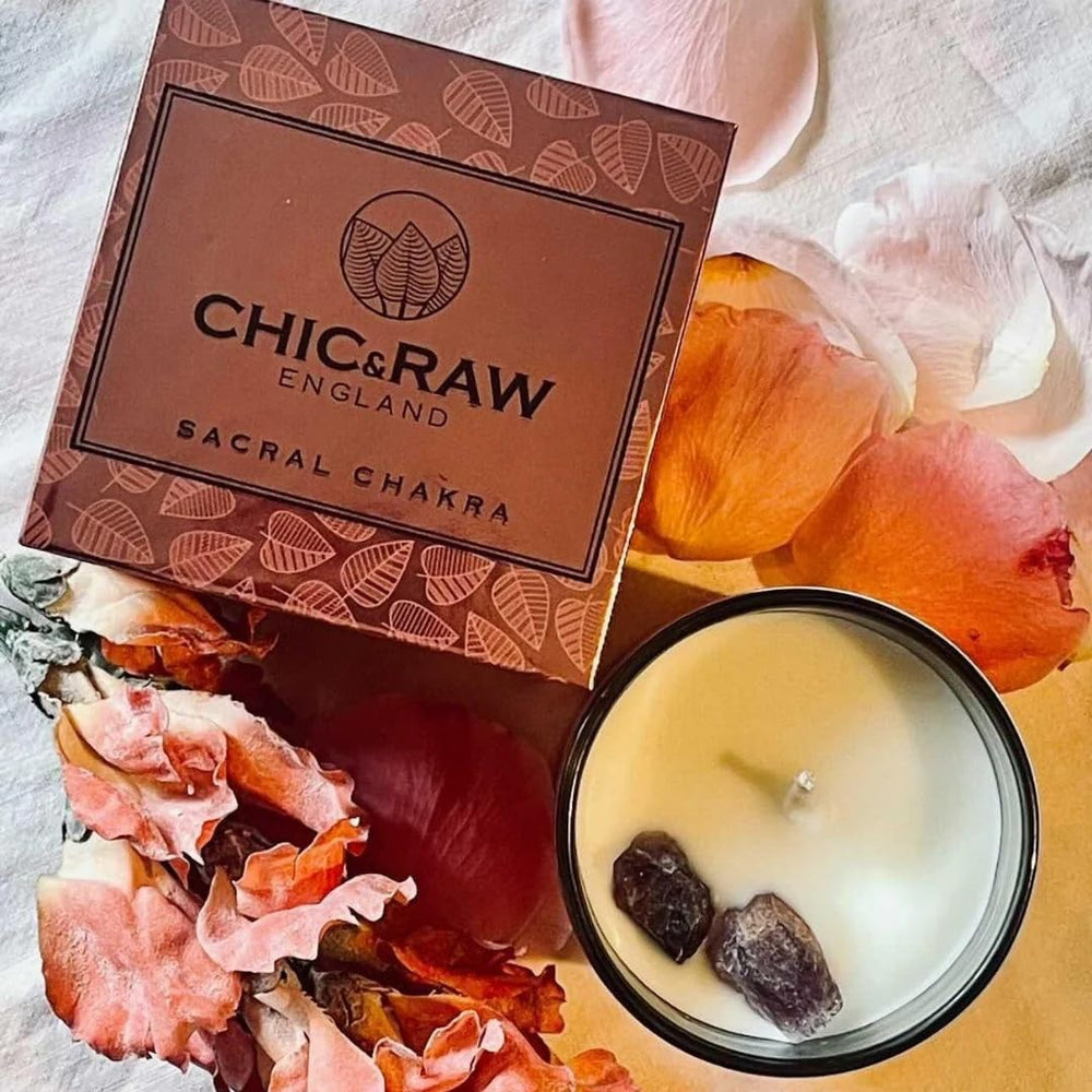 Chic & Raw relaxing candle supports meditation and yoga sessions
