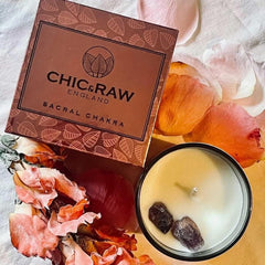 Chic & Raw relaxing candle supports meditation and yoga sessions