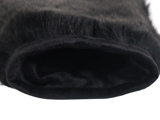 Chichester Inc rabbit fur massage mitt (black) side view for full coverage and comfort