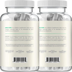 Clear Formulas Vitamin B3 Nicotinamide capsules closeup highlighting flush-free formula.