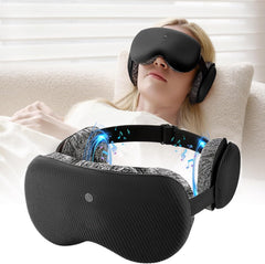 CLOZIAS sleep mask wireless Bluetooth in use for comfortable travel and uninterrupted relaxation.
