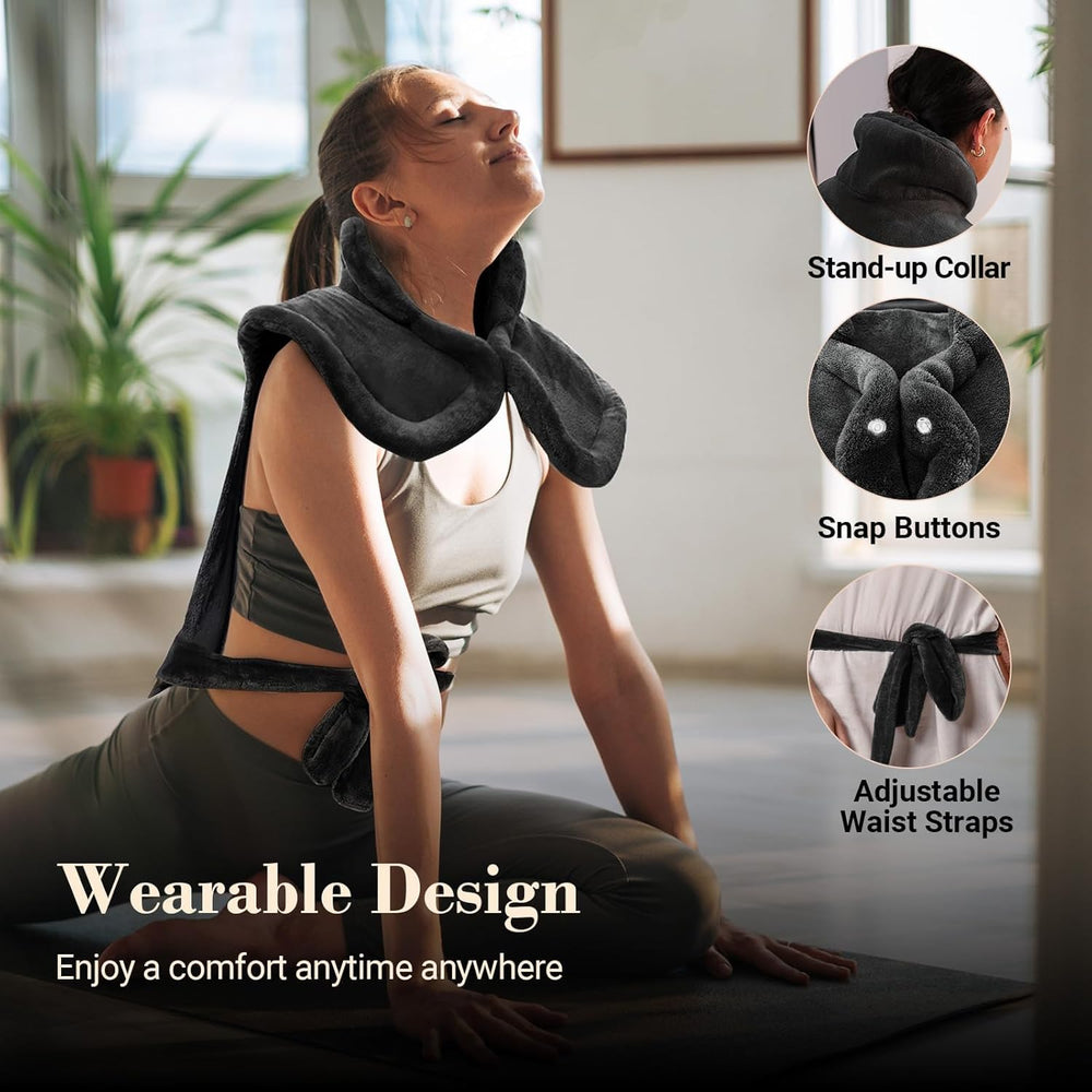 COMFIER tall collar design envelops neck for consistent warmth.