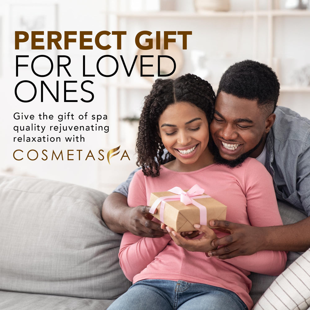 Cosmetasa moisturized skin with a toned, supple look.
