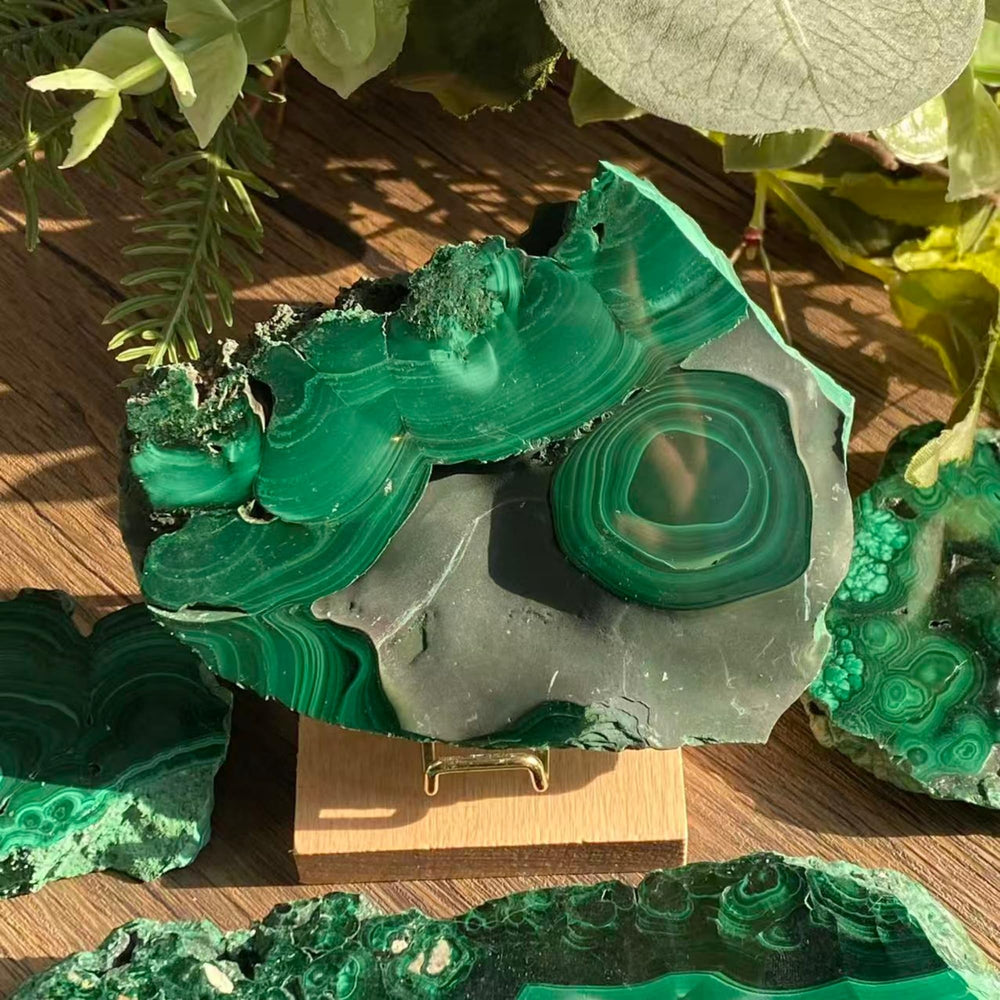 CrystalHola malachite ornament piece for home decor and gifts