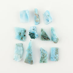 Crystalines Larimar close-up showing sky-blue patterns, perfect for unique pendant design.