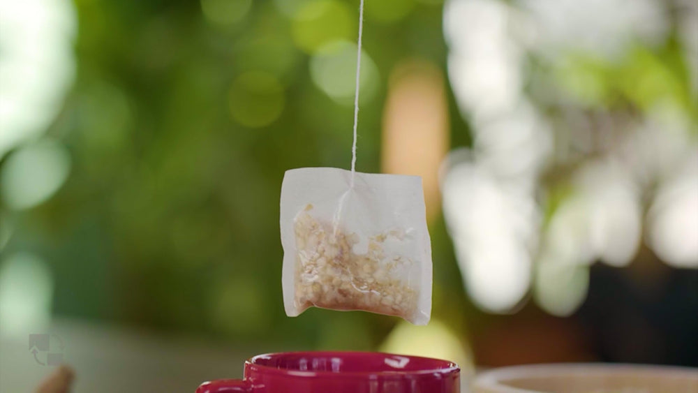 Plain tea bag with no sweeteners shows clean brewing.