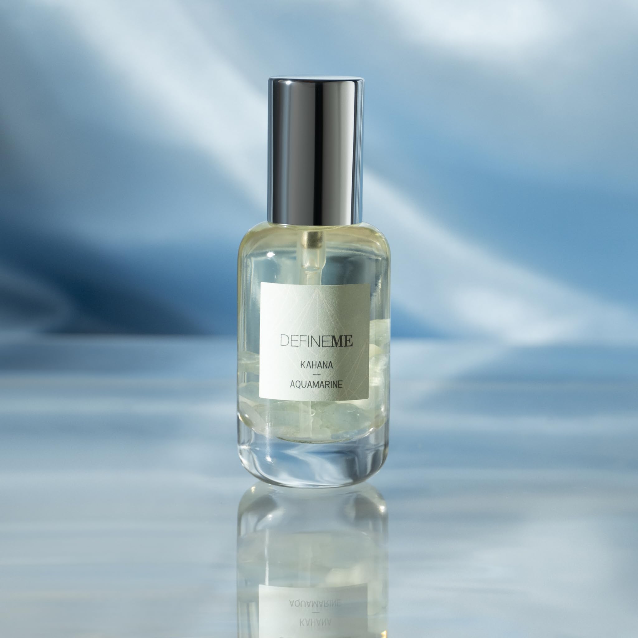 DefineMe Kahana hibiscus notes bloom for tropical brightness in daily wear