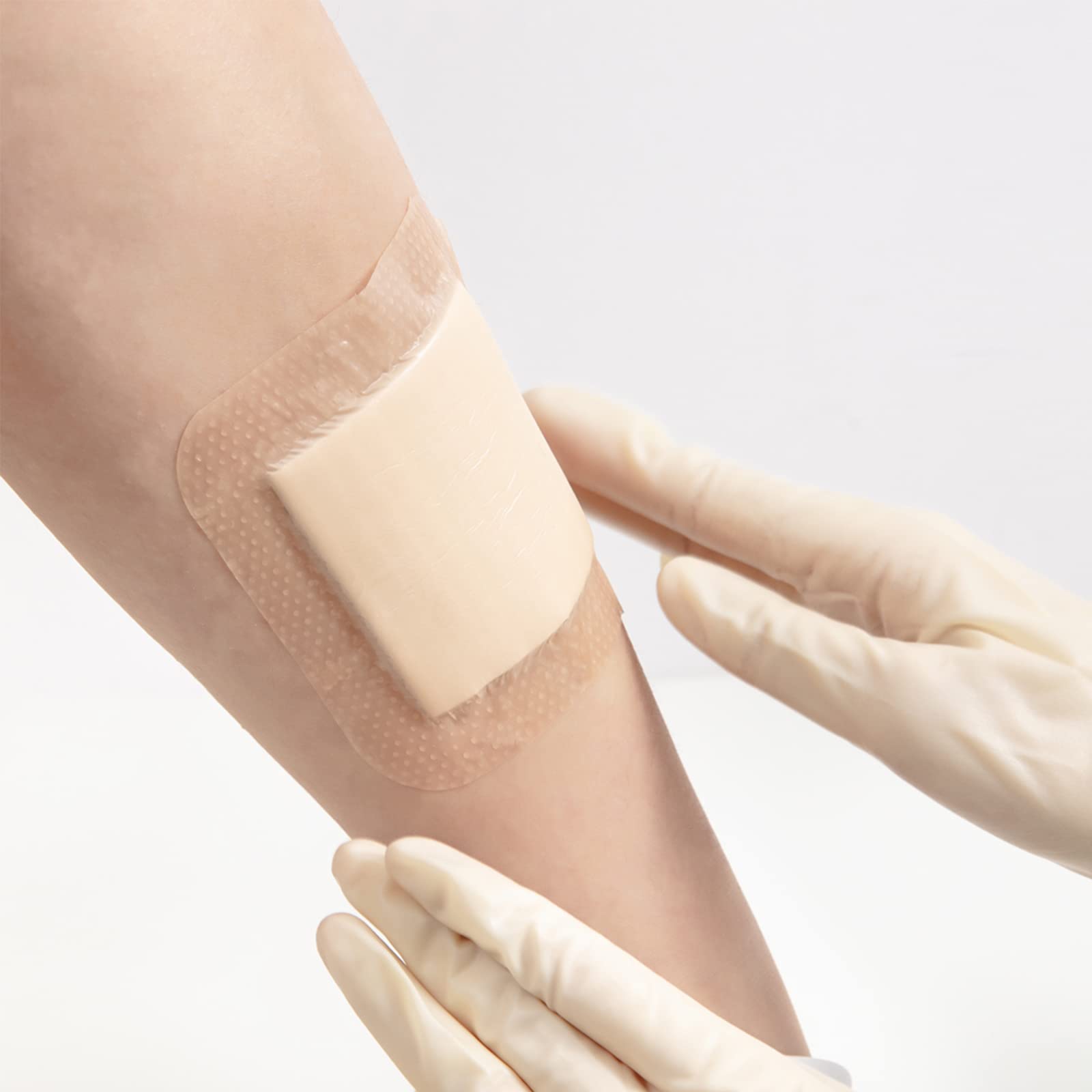 Dimora foam-core pad delivers high absorbency for exudate management.