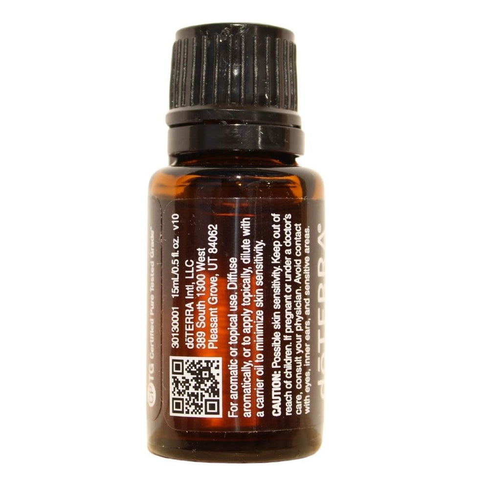 doTERRA Lemongrass diffuser-ready bottle, versatile scent for spaces.