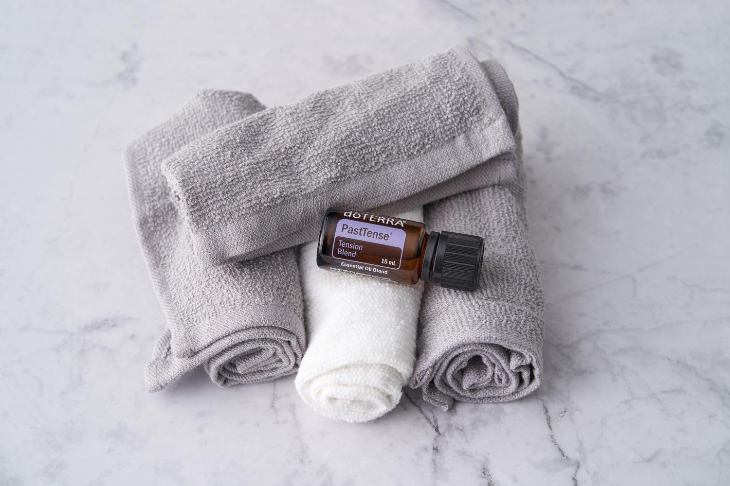 doTERRA PastTense diffuser use, adding calm, refreshing ambiance to any room.