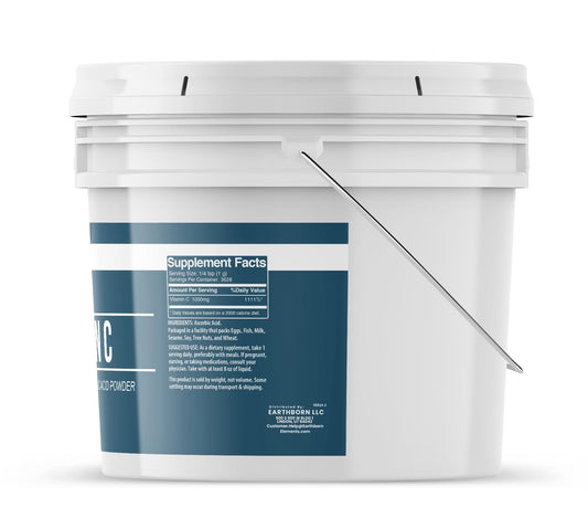 Earthborn Elements Vitamin C powder dissolving quickly for drinks and DIY skincare.