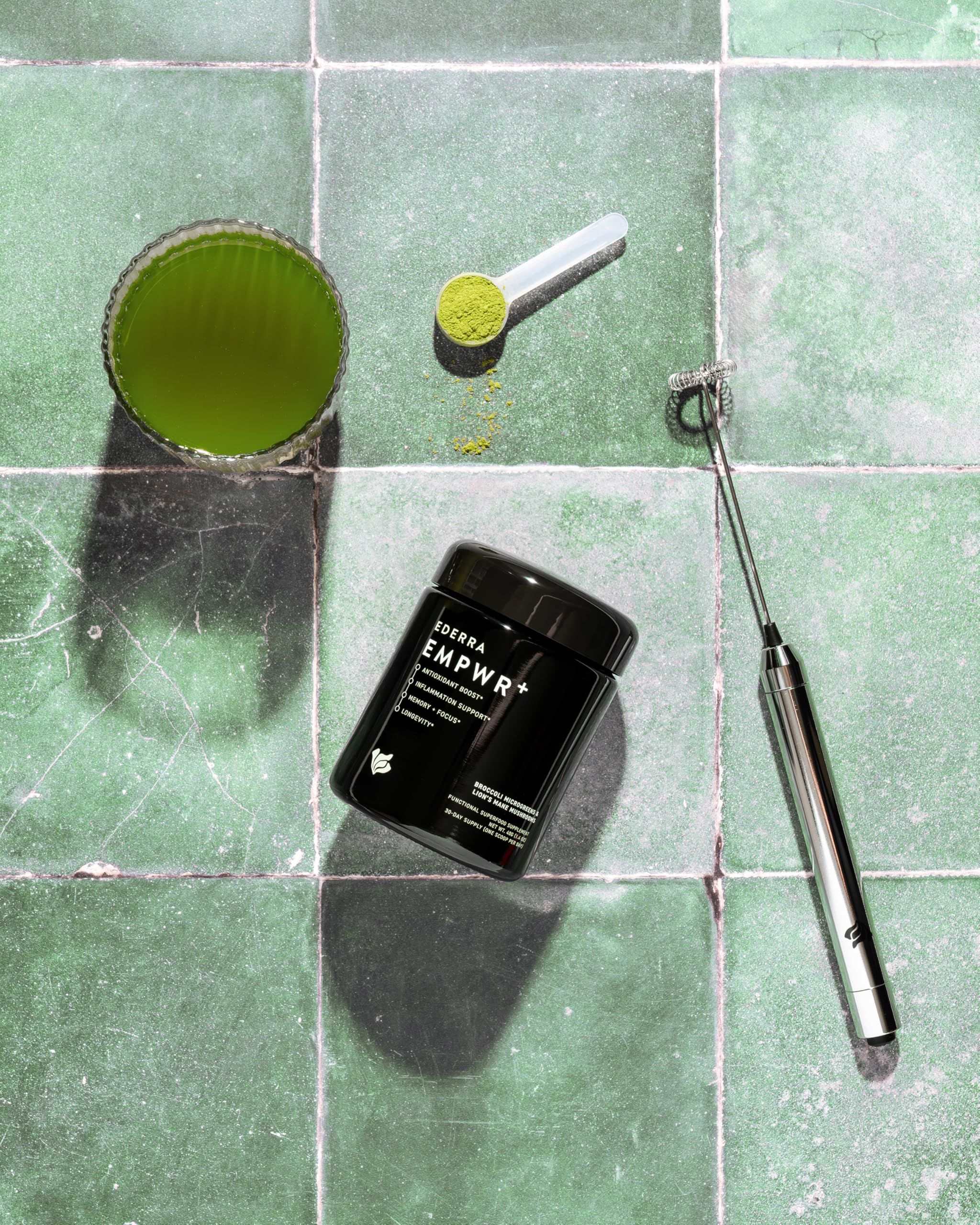 EDERRA EMPWR+ glass-jar shows premium packaging protecting nutrients over time