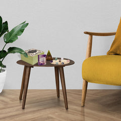 Eleet palo santo sticks for cleansing space and inviting peaceful energy.