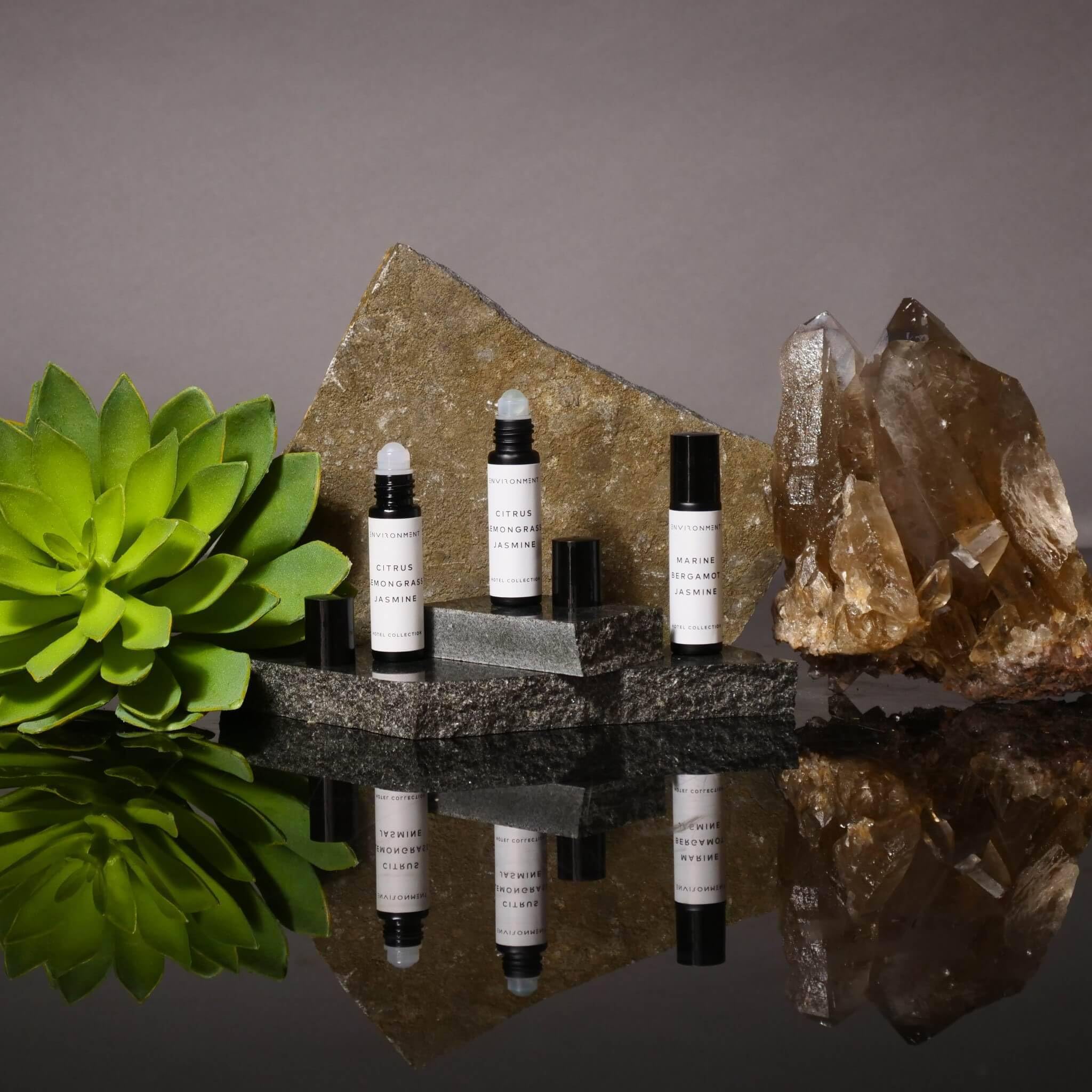ENVIRONMENT Everyday use with precise roll-on for mess-free fragrance.