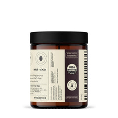 Scoop measures amla powder for everyday use and adds to beverages.
