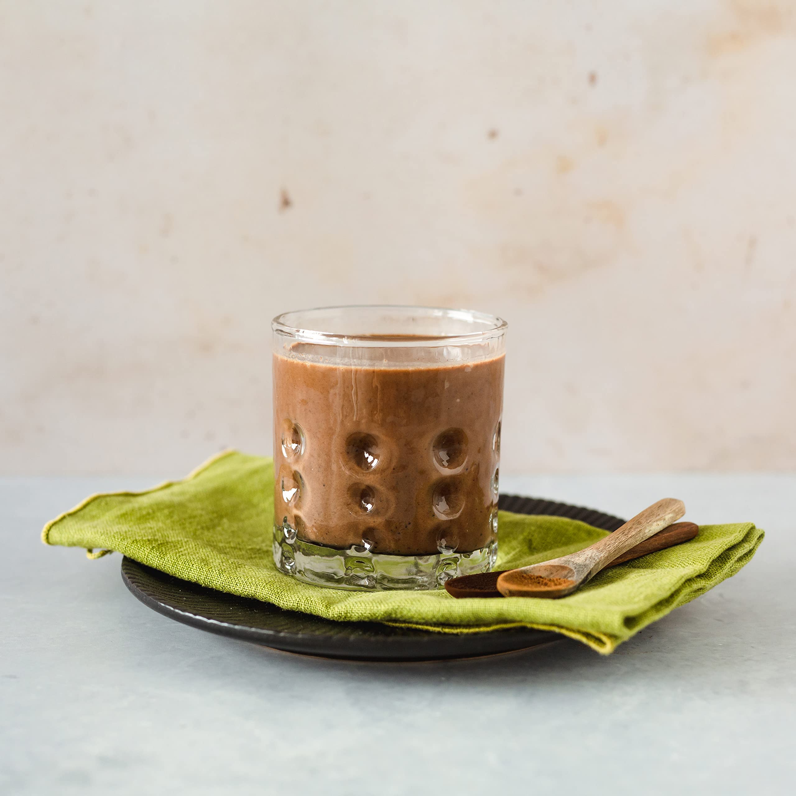 Erbology Chaga powder packaging in glass jar highlighting sustainability